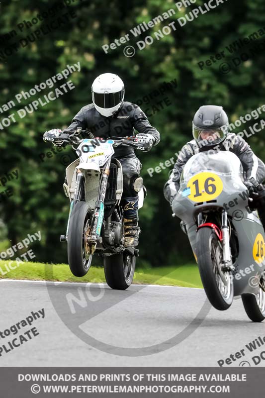 cadwell no limits trackday;cadwell park;cadwell park photographs;cadwell trackday photographs;enduro digital images;event digital images;eventdigitalimages;no limits trackdays;peter wileman photography;racing digital images;trackday digital images;trackday photos